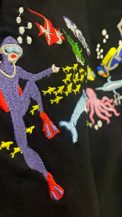 Scuba Divers Embroidery T-shirt - Black