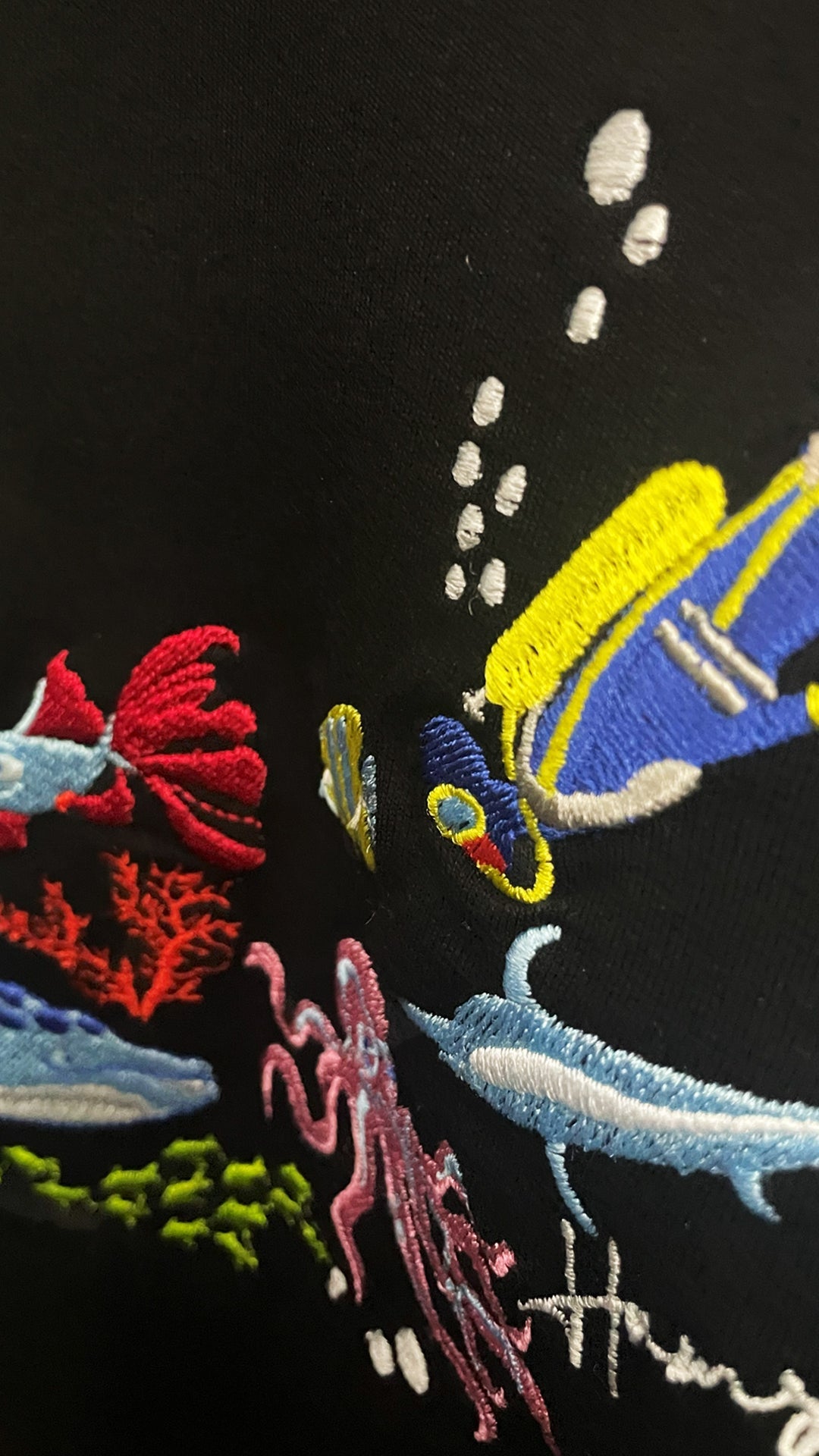 Scuba Divers Embroidery T-shirt - Black