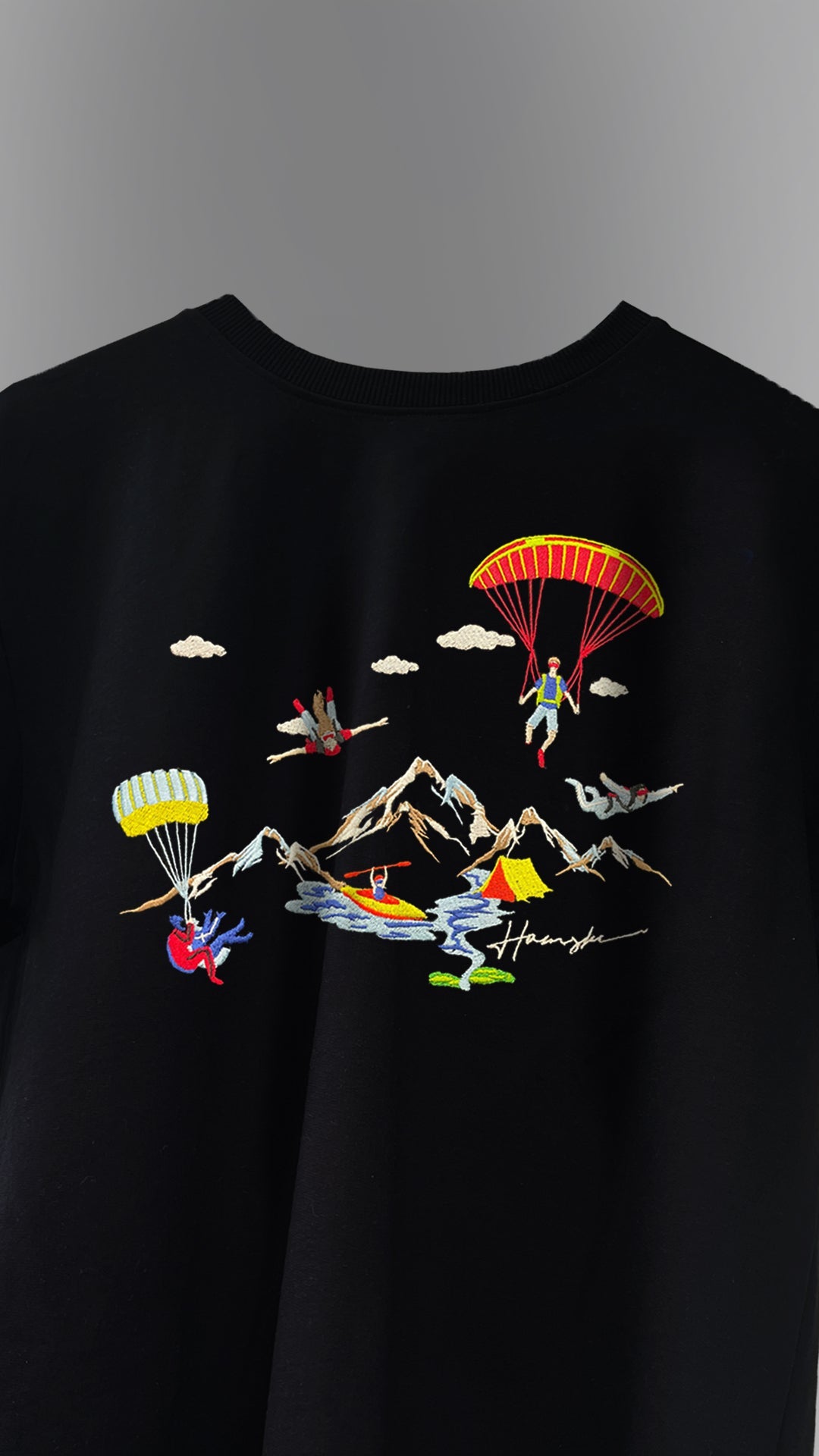 Mountaineers Embroidery T-shirt - Black