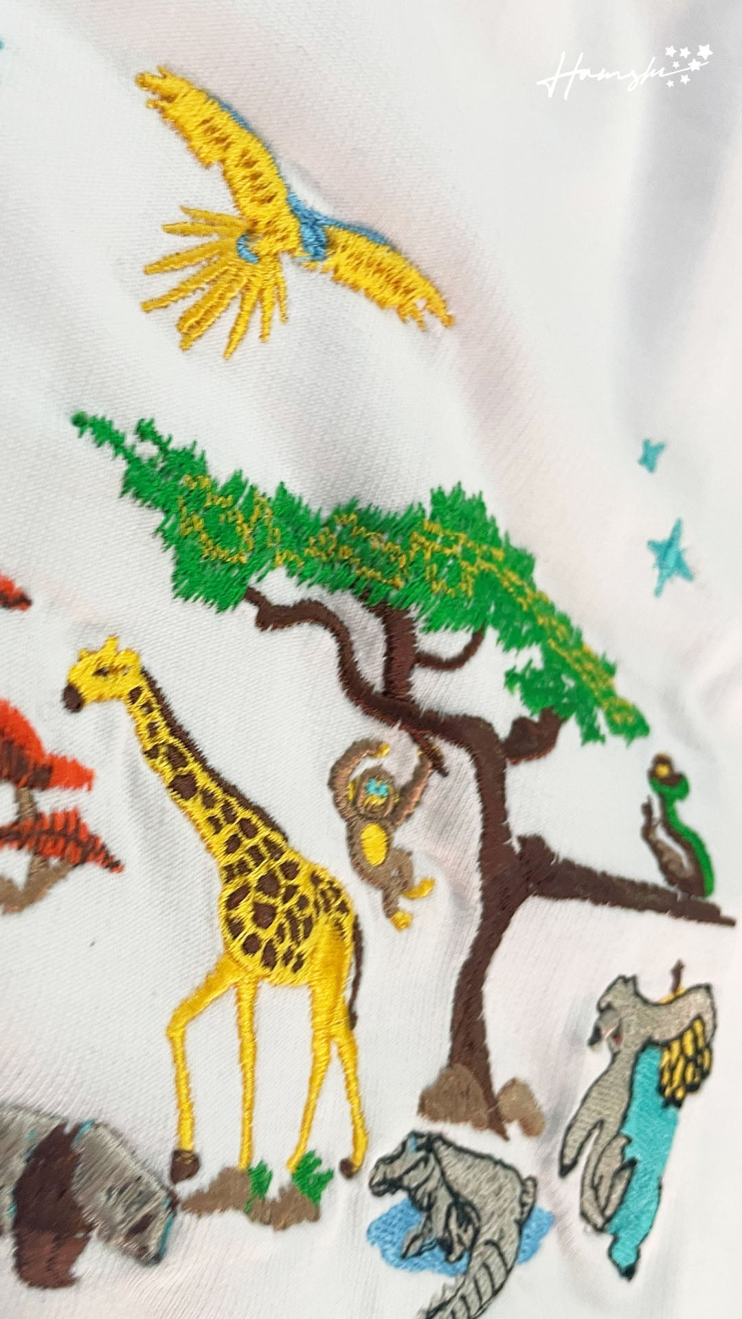 Wild Life Embroidery T-shirt - White