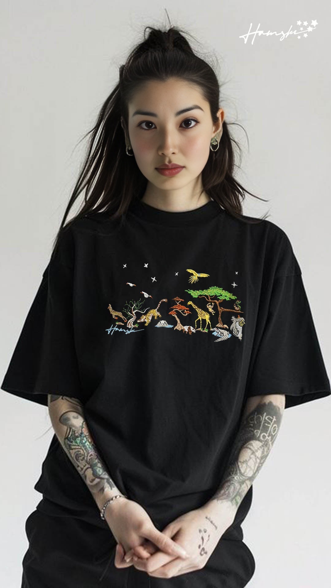 Wild Life Embroidery T-shirt - Black
