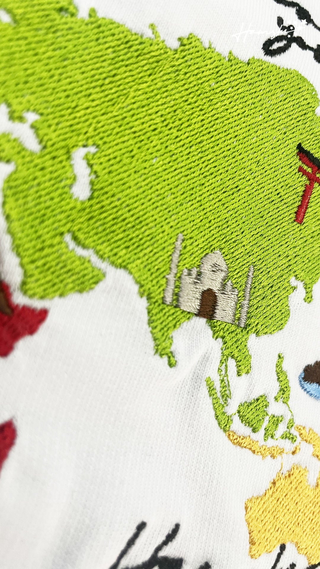 World Map Embroidery T-shirt - White
