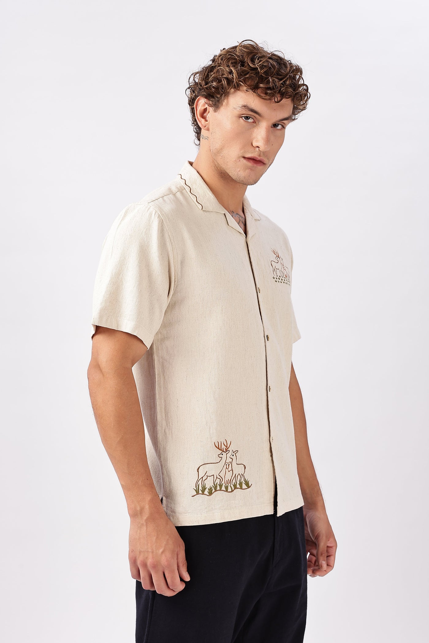 Atlantic Beige Muntjac Box Fit Embroidery Shirt