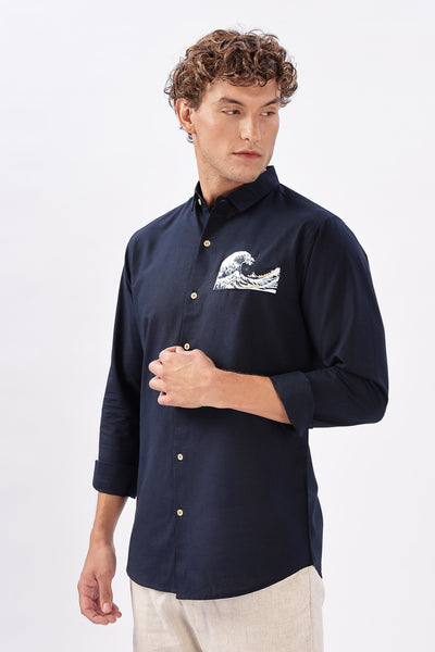 The 'Turtle Cove' Wave Blue Embroidery Shirt